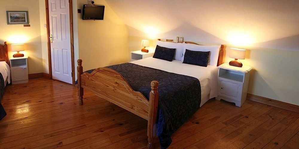 Mccarthy'S Lodge B&B Westport Kültér fotó