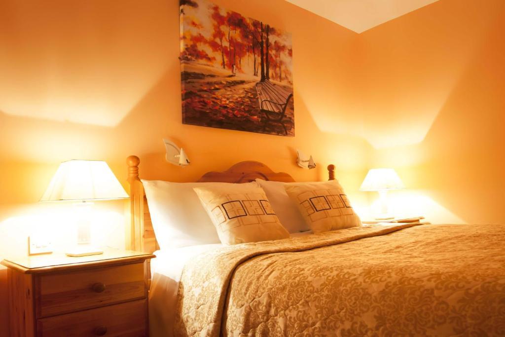 Mccarthy'S Lodge B&B Westport Szoba fotó